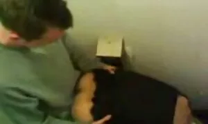 Peteĩ iñamígo ojagar ...
