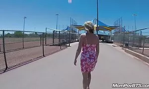 MILF sexo anal peteî ...